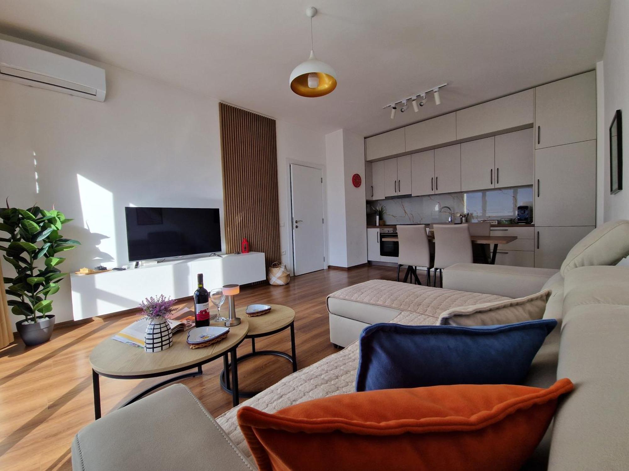 Red & White Palace Apartment Tiranë Eksteriør bilde